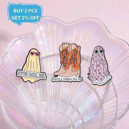 Cute Animals Enamel Pins Set: Adorable Cat & Capybara Badges for Every Outfit