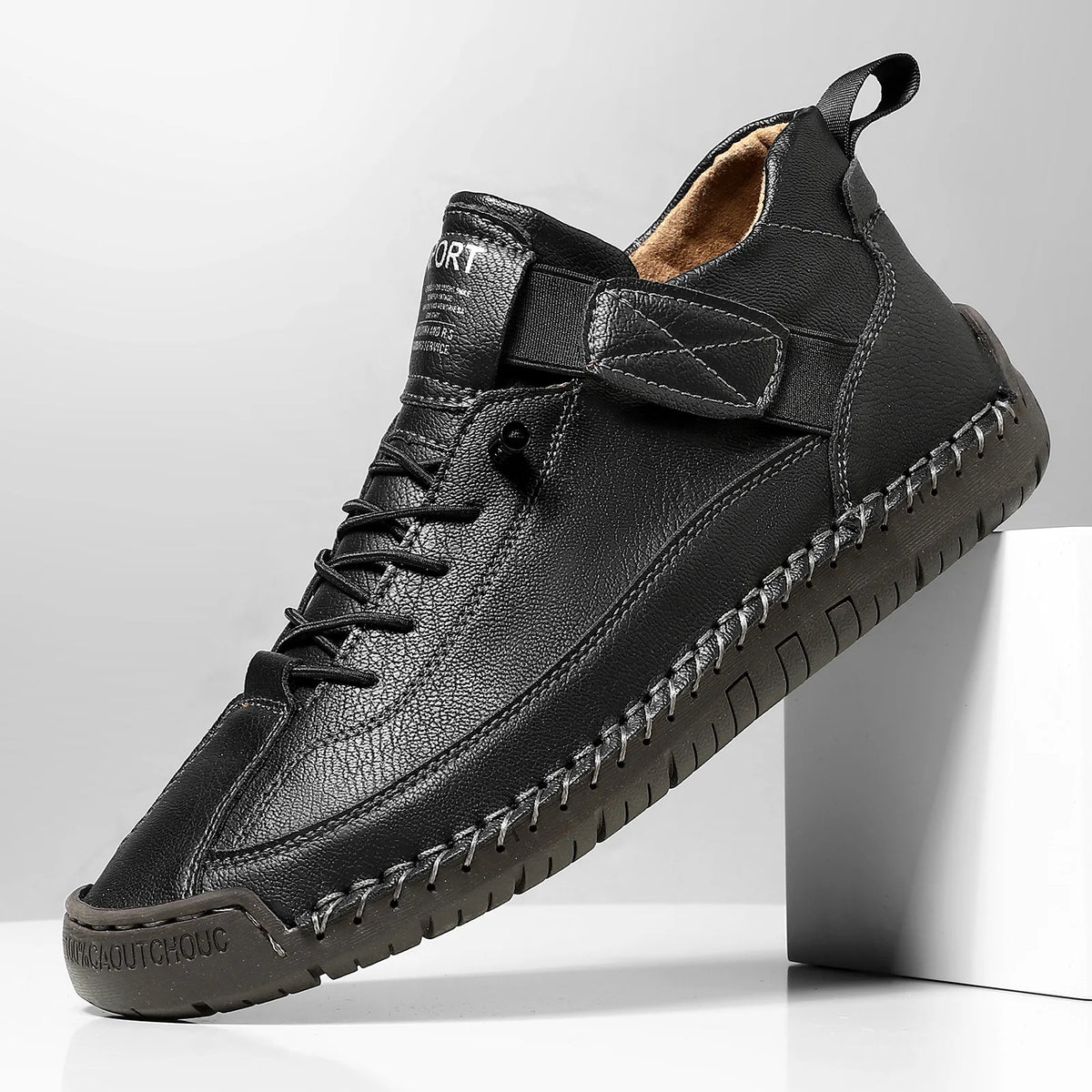 Unisex retro PU leather slip-on loafers by Jelieora Venture, showcasing classic design and smooth leather finish.