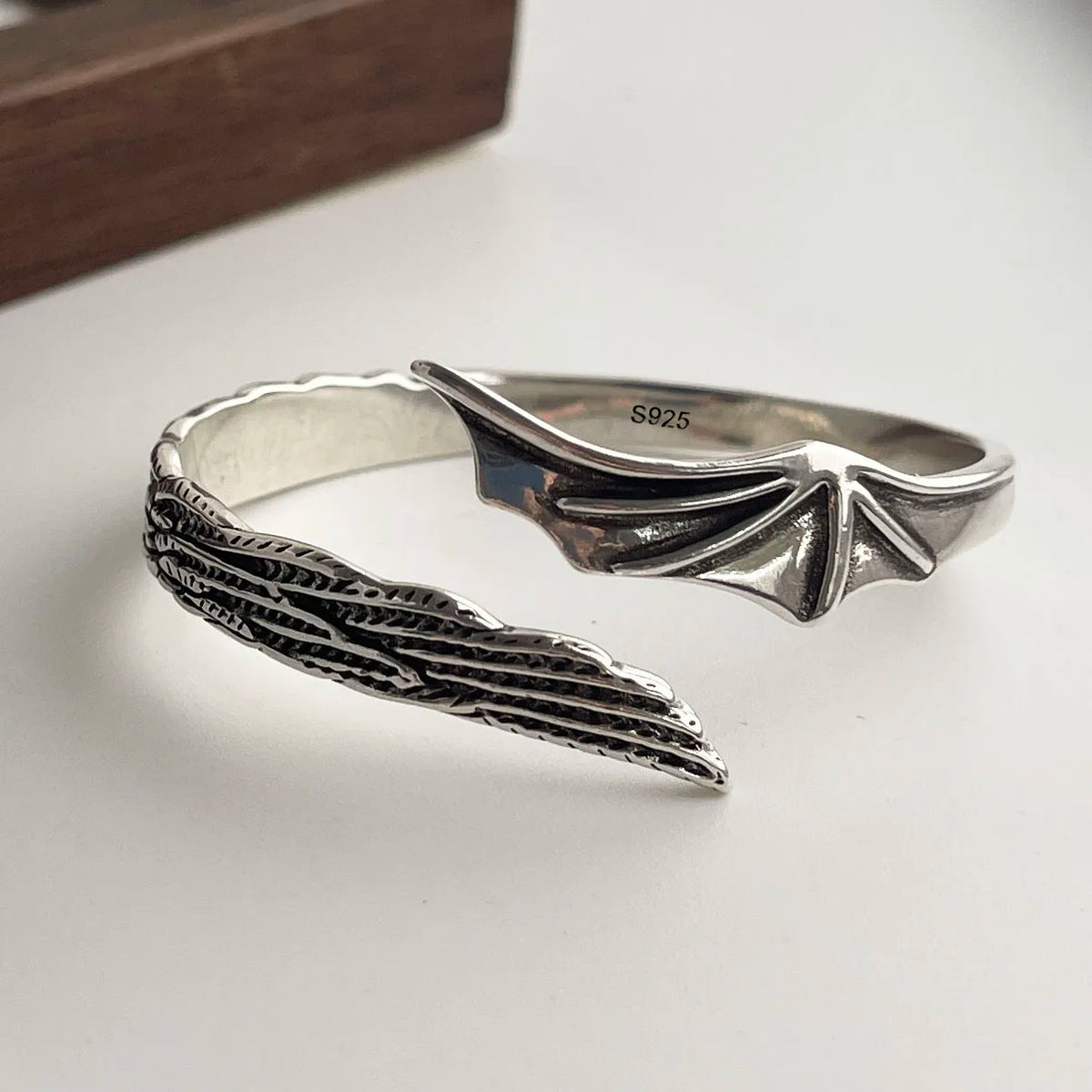 Sterling silver retro bracelet with vintage flower pattern, handmade jewelry for women and men by Jelieora Venture