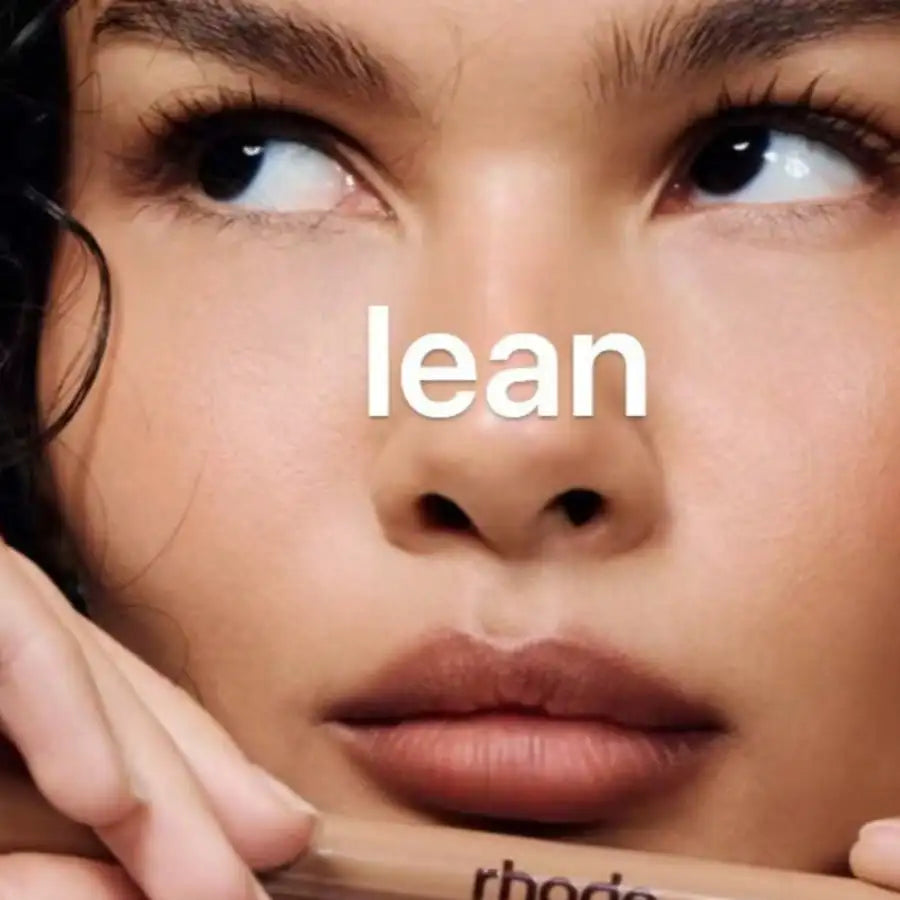 Jelieora Venture Haili Lip Liner Peptide Lip Shape double-headed silky lip makeup tool in sleek design