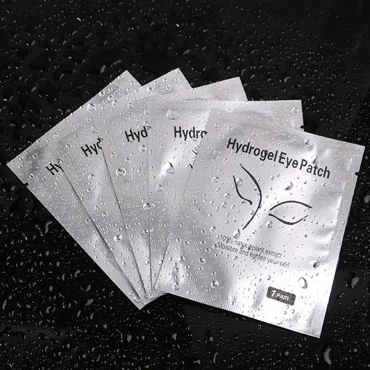 Set of 50 Jelieora Venture eyelash under eye patches made of hydrogel for eye area isolation and makeup removal.