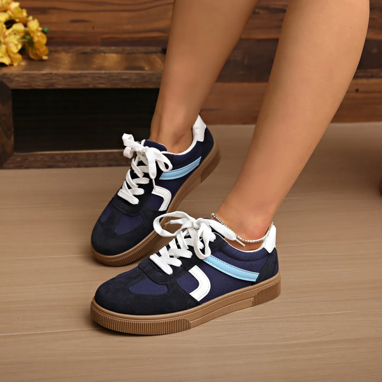 Women's Flat Casual Sports Sneakers | Lace-Up Rubber Sole