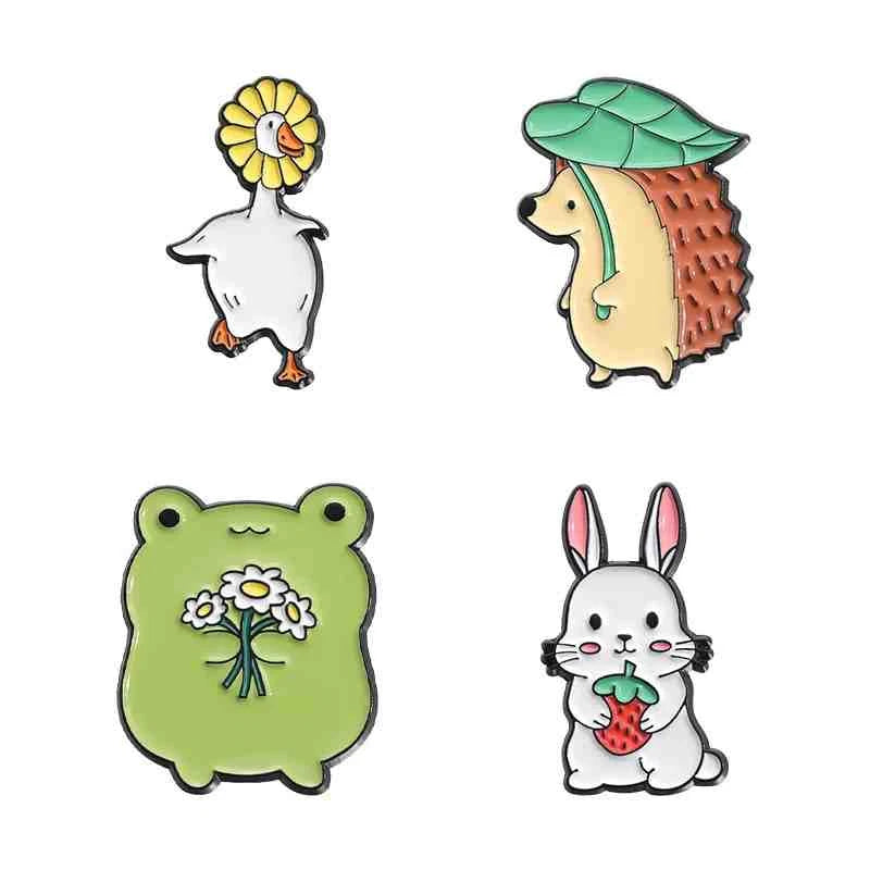 Cute Animals Enamel Pins Set: Adorable Cat & Capybara Badges for Every Outfit