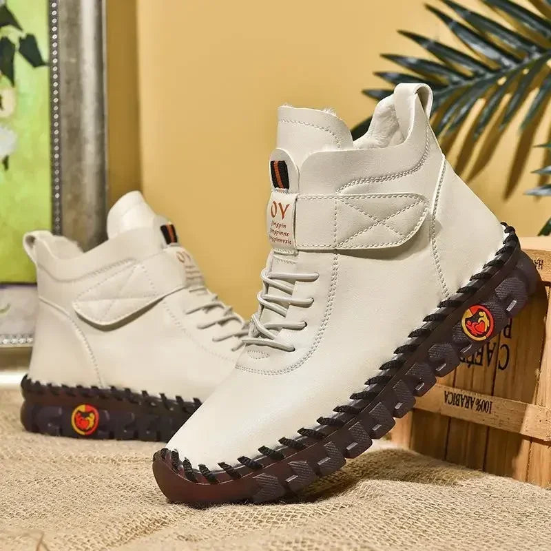 Women's waterproof ankle snow boots with faux fur lining by Jelieora Venture, stylish footwear for winter snow conditions.