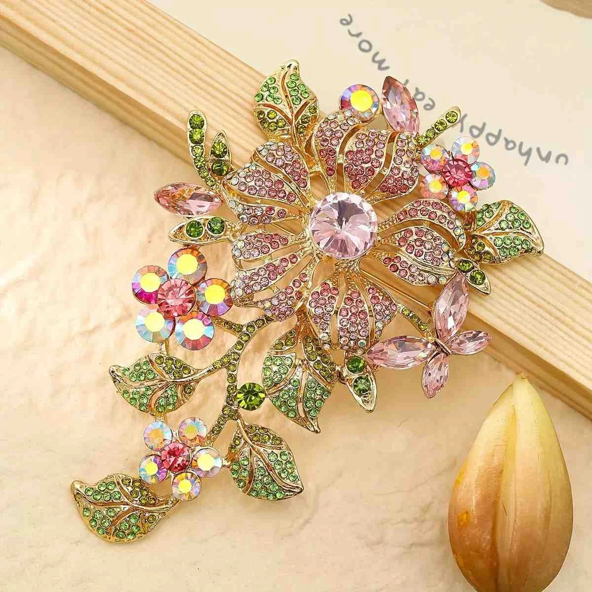 Elegant Rhinestone Flower Brooch – Add Sparkle to Your Wedding and Special Events