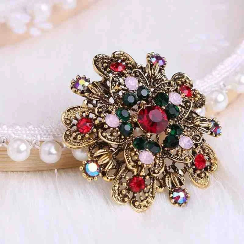 Elegant Rhinestone Flower Brooch – Add Sparkle to Your Wedding and Special Events