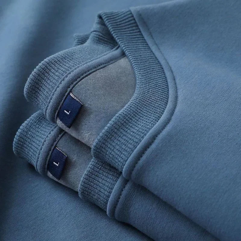 Jelieora Venture oversized unisex fleece sweatshirt in soft fabric, featuring a relaxed fit and cozy style.