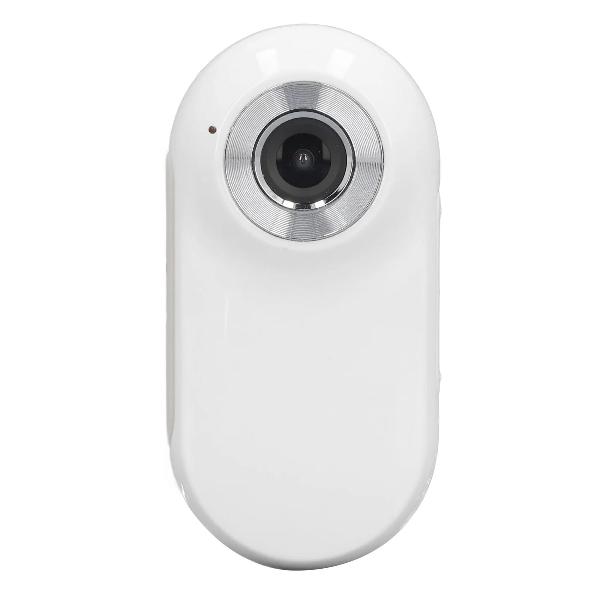 Jelieora Venture pet sports camera attached to a pet collar, showing wide-angle lens and outdoor setting for outdoor pet activity recording