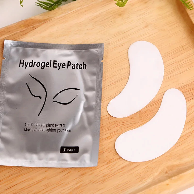 Set of 50 Jelieora Venture eyelash under eye patches, hydrogel eye pad stickers for isolation and eyelash extension makeup.