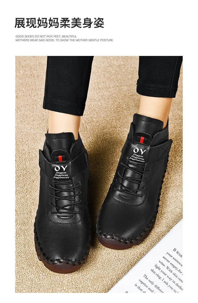 Women's waterproof ankle snow boots with faux fur lining by Jelieora Venture, featuring sturdy soles and stylish winter footwear.