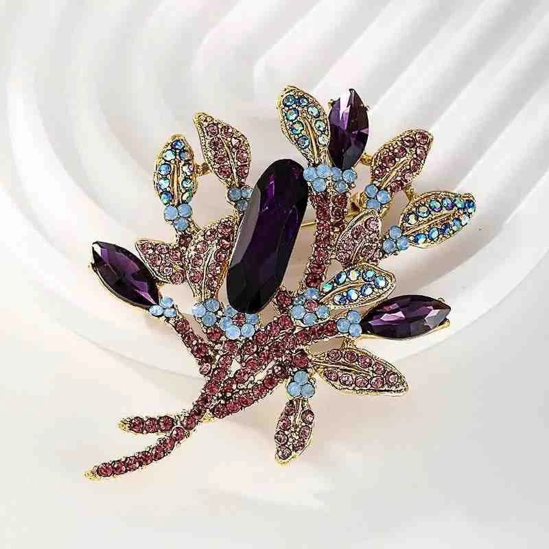 Elegant Rhinestone Flower Brooch – Add Sparkle to Your Wedding and Special Events