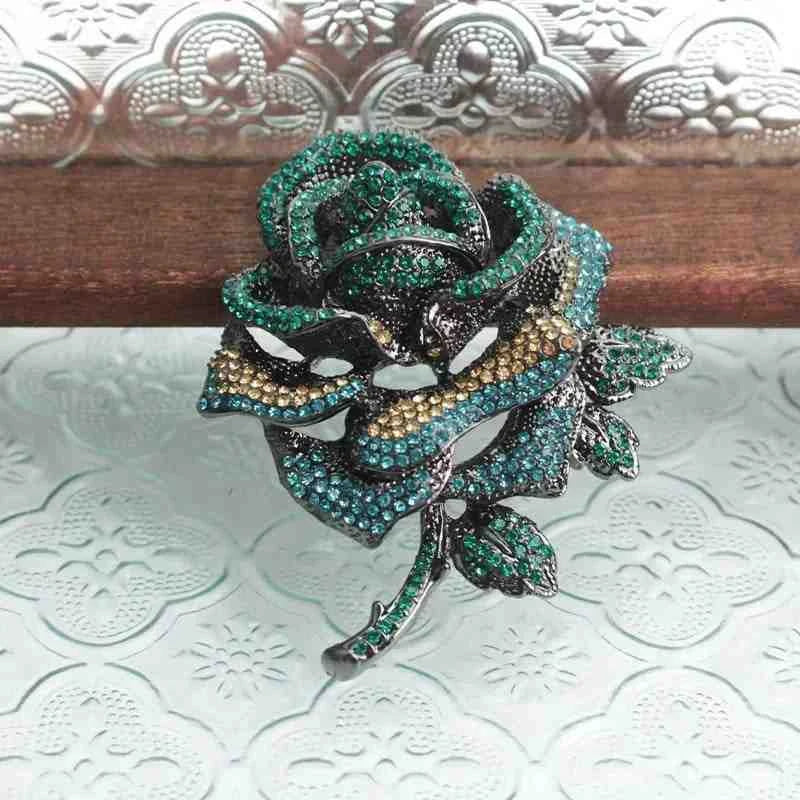 Elegant Rhinestone Flower Brooch – Add Sparkle to Your Wedding and Special Events